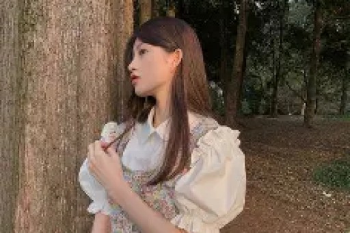 抖音又出“牛人”网红周小闹涨粉几百万引爆全网！